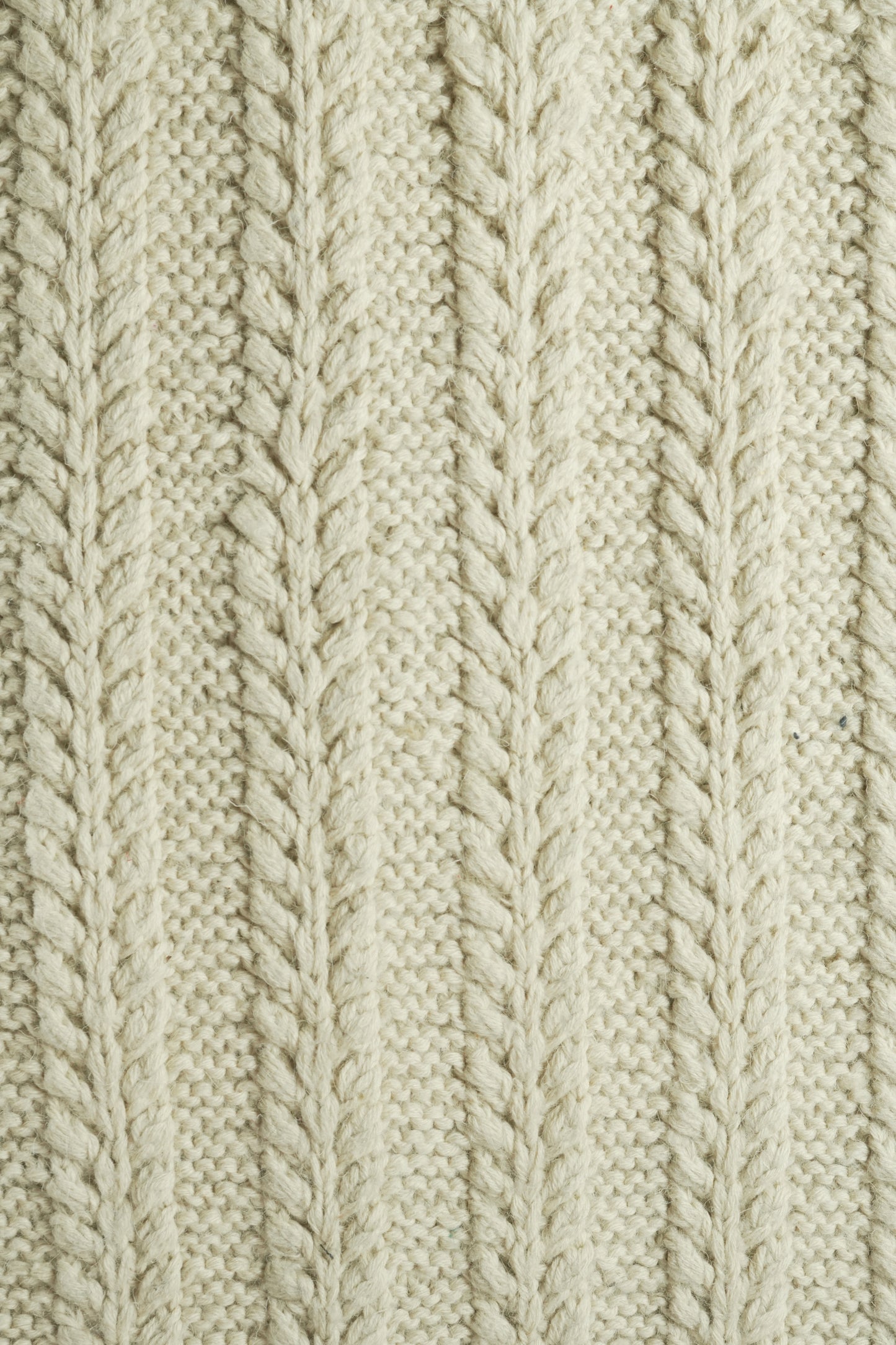 Handspun Cable Knit Wool Vest - Off White