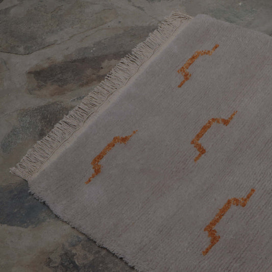 Tiger Stripe Tsug Den Carpet