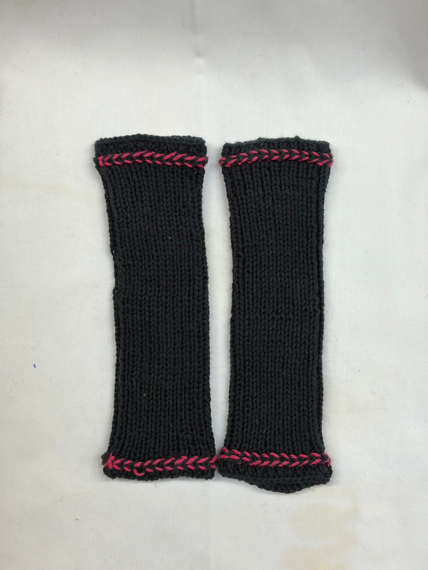 Contrast Braid Detail Gloves