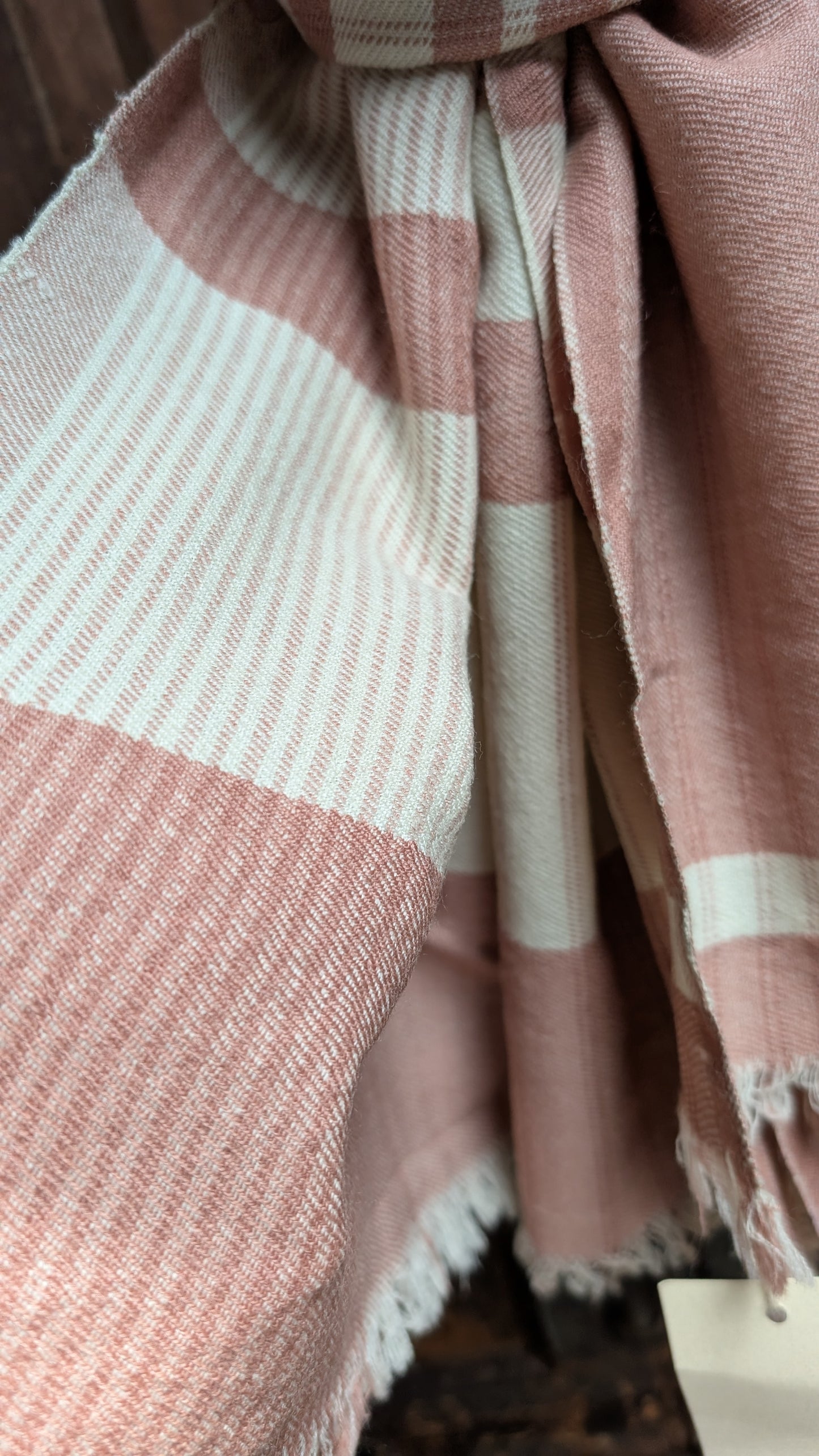 Handmade wool shawl - Shop@Woolknitters