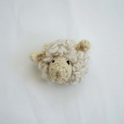 Bhedu Head Brooch in Natural