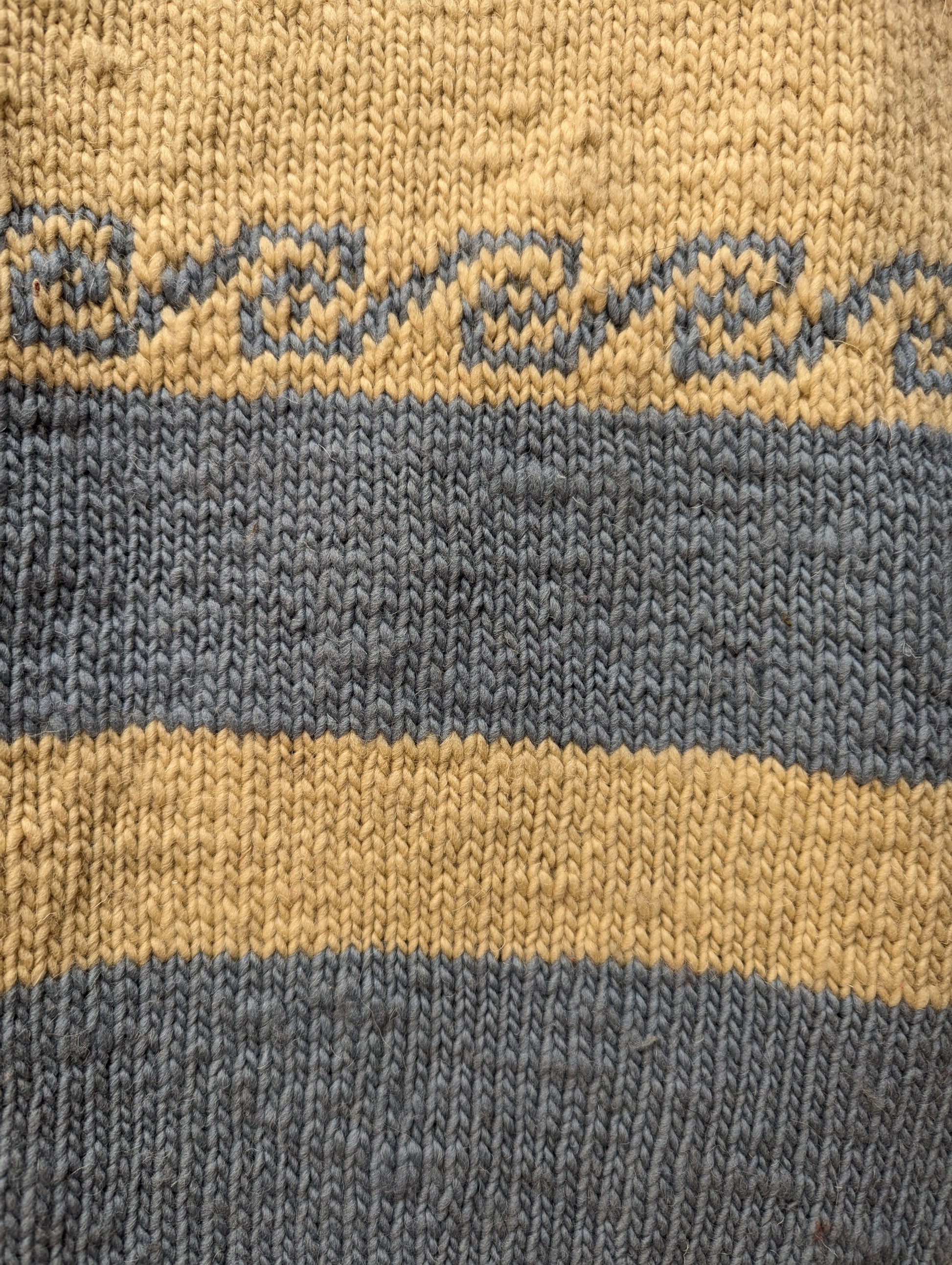 Darcha handloom woo knit vest close view for men and women