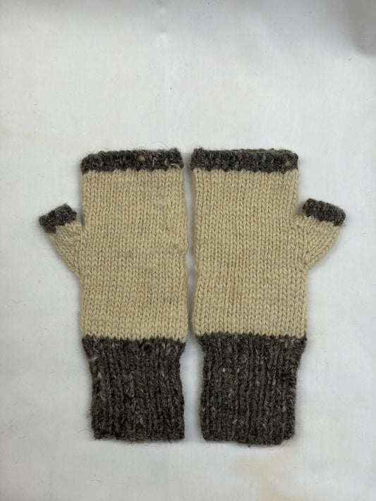 Handspun Wool Gloves white and black 