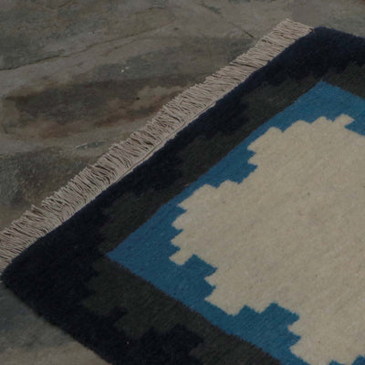 Eaves Border- Tsug-den Carpet - Shop@Woolknitters