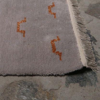 Tiger Stripe Tsug Den Carpet